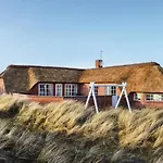 Amazing Home In Ringkøbing With Kitchen Ferienhaus *
