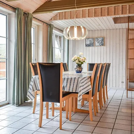 Amazing In Ringkobing With Kitchen * Norre Lyngvig