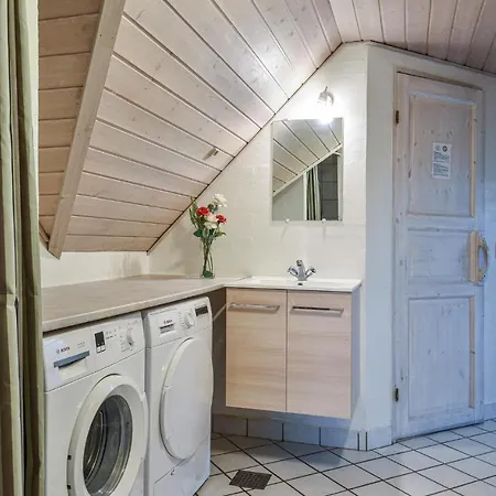 Amazing In Ringkobing With Kitchen * Norre Lyngvig